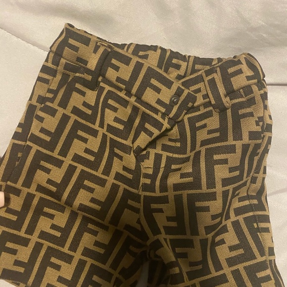 Fendi infant boy shorts - Picture 2 of 8